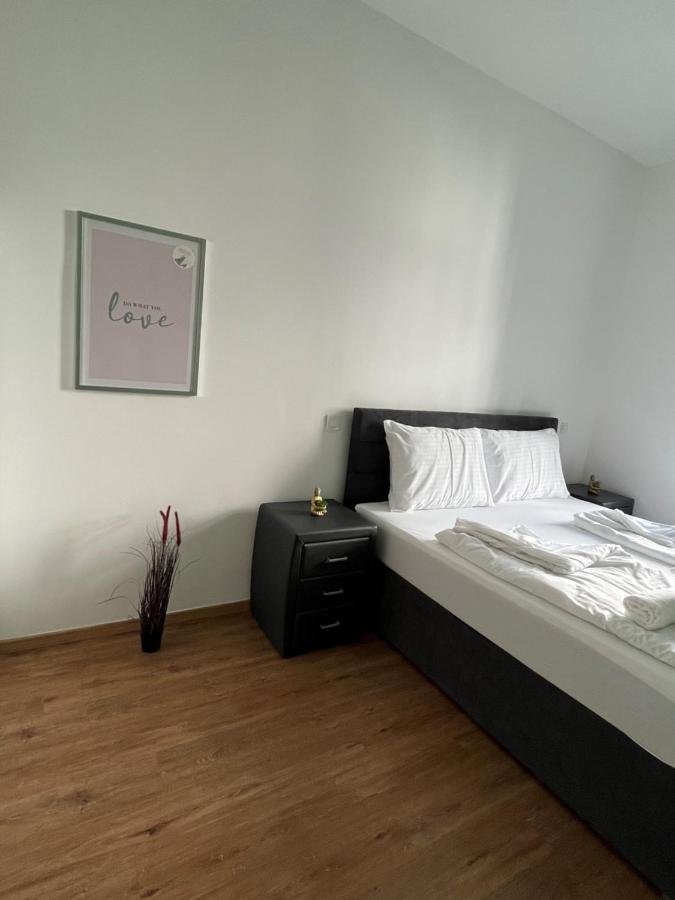 Zm Apartment Вена Экстерьер фото